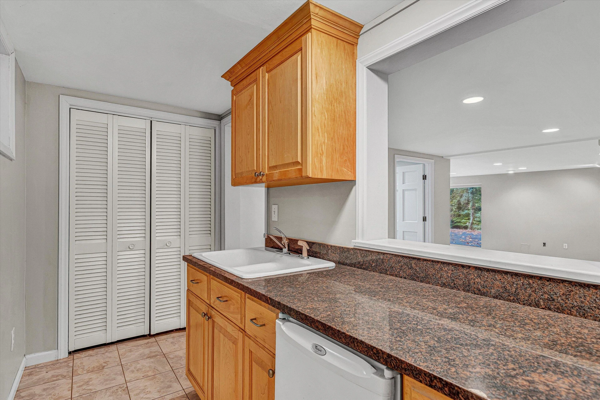 2644 Willowlawn ST - Photo 44