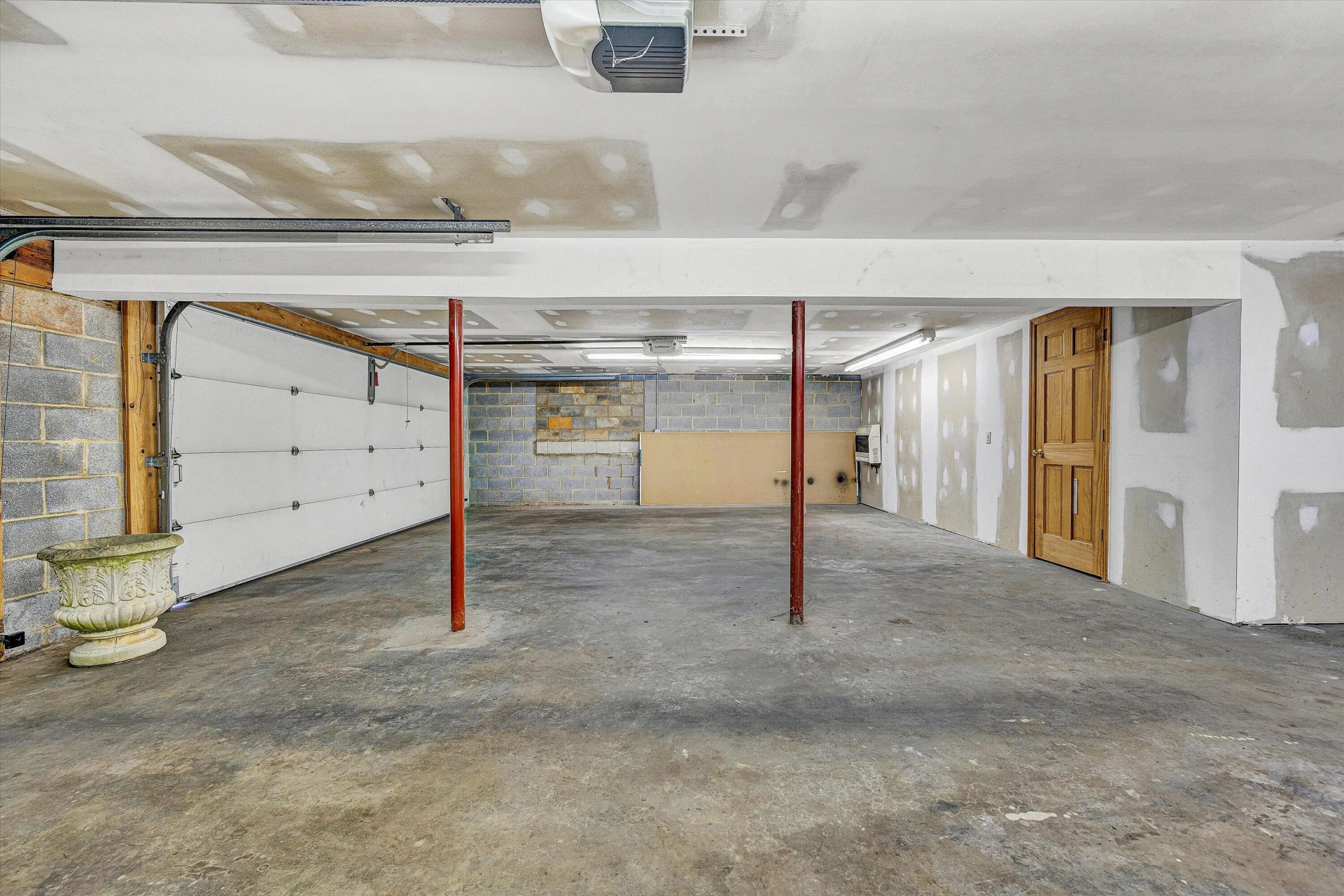 2644 Willowlawn ST - Photo 45