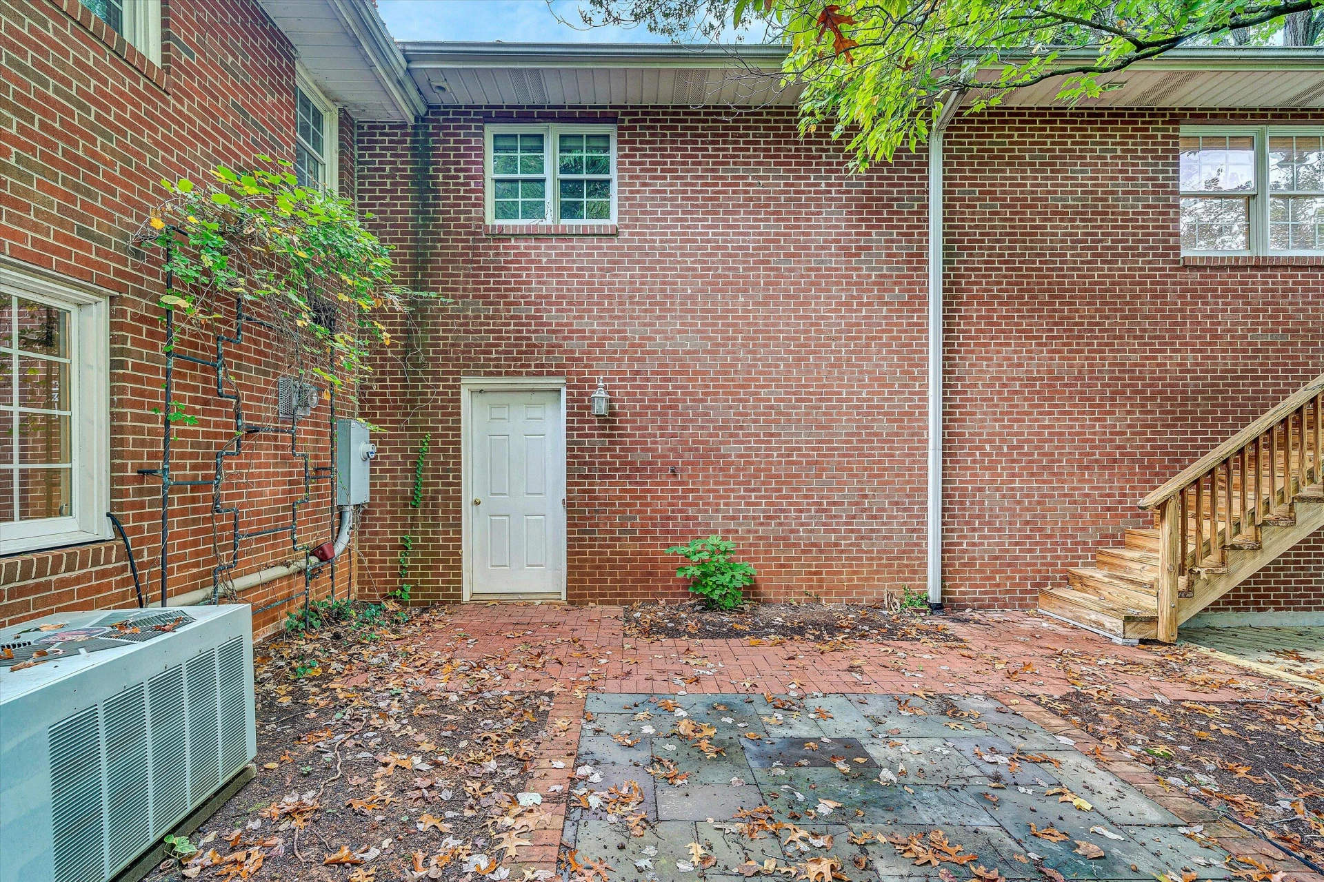 2644 Willowlawn ST - Photo 55