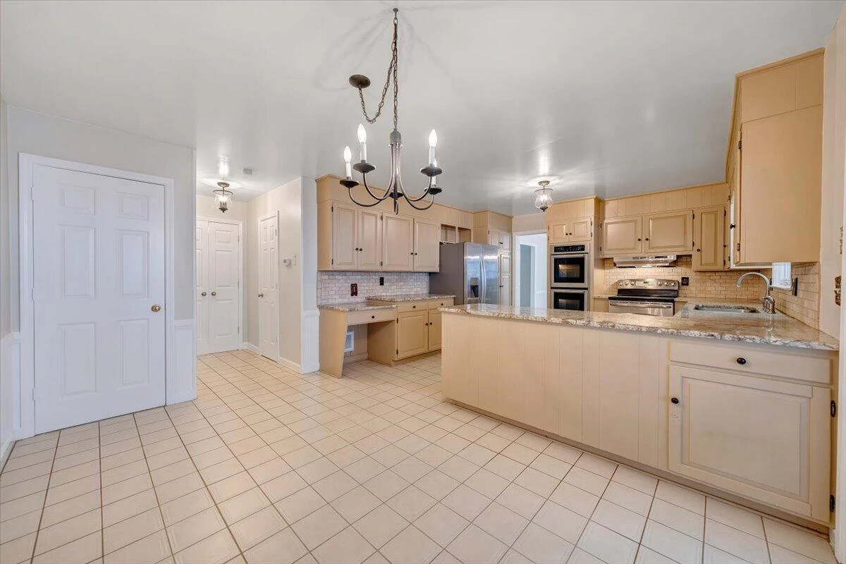 5139 Remington RD - Photo 24