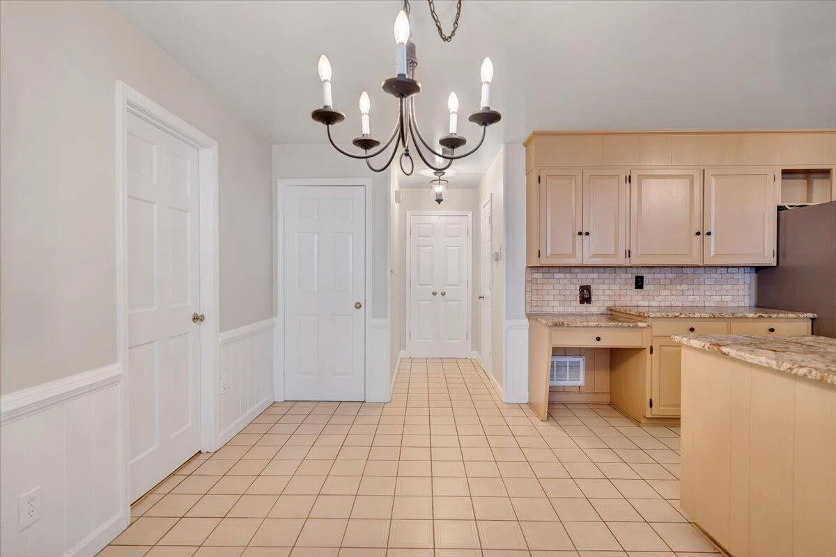 5139 Remington RD - Photo 25