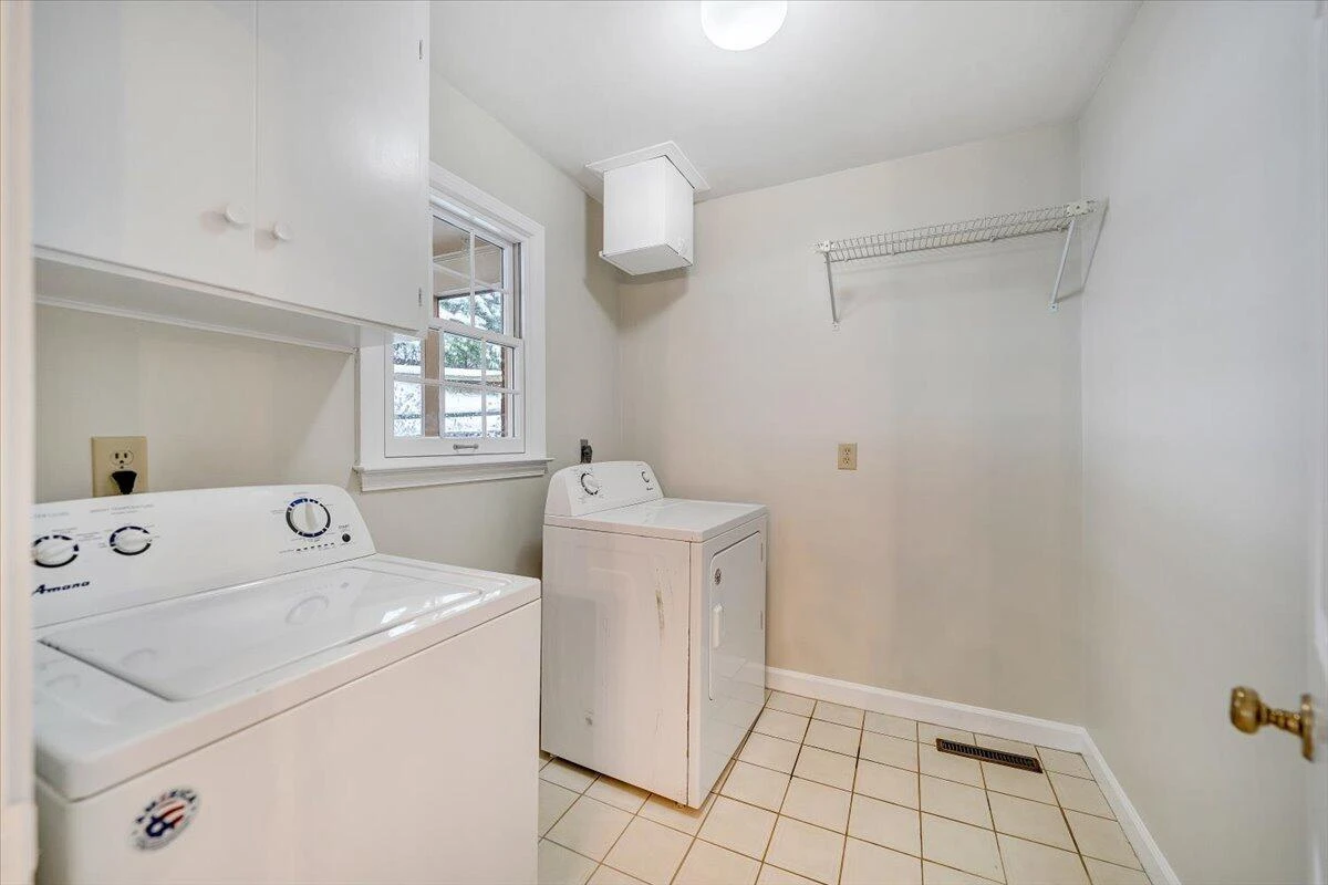 5139 Remington RD - Photo 33