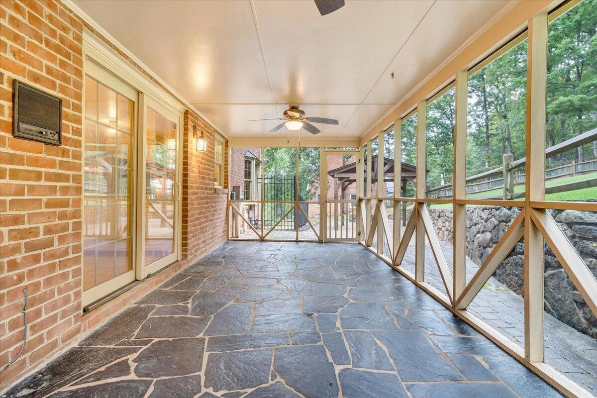 5139 Remington RD - Photo 37