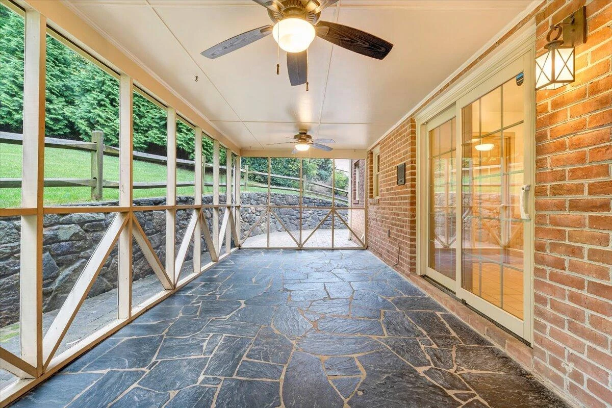 5139 Remington RD - Photo 40