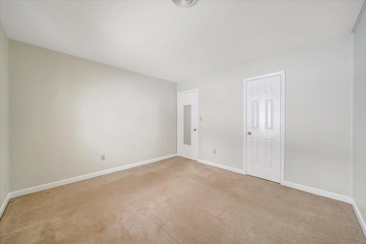 5139 Remington RD - Photo 57