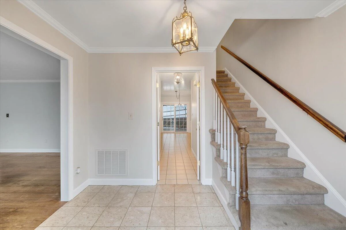 5139 Remington RD - Photo 6