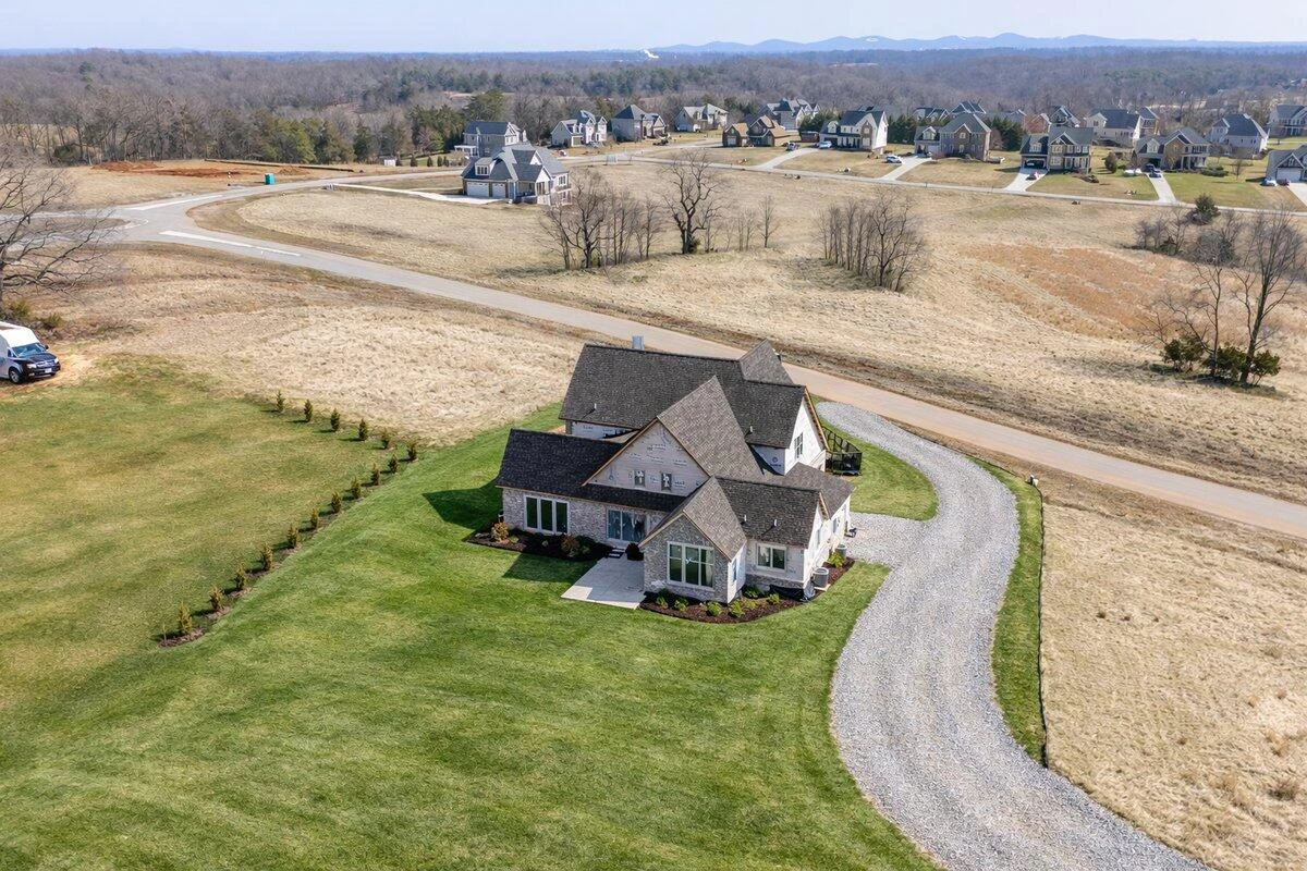 1079 High Oaks DR - Photo 2