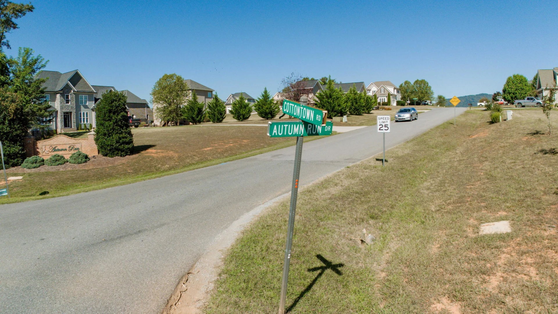1079 High Oaks DR - Photo 17