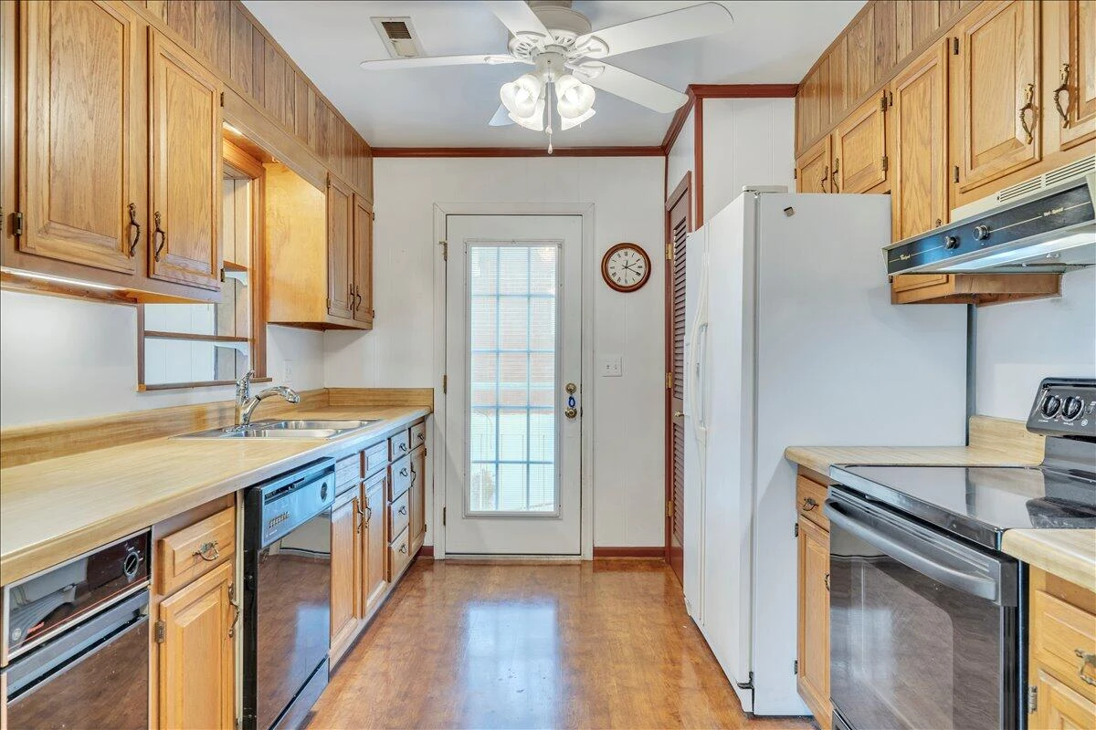 5755 Santa Anita TER - Photo 13