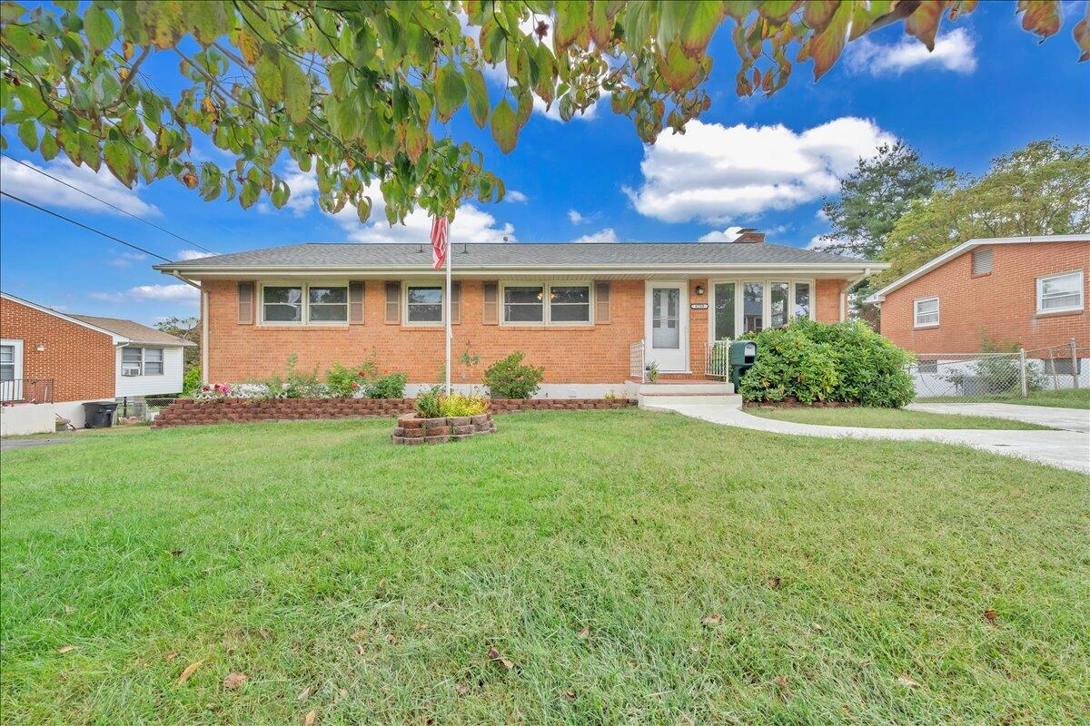 5755 Santa Anita TER - Photo 2