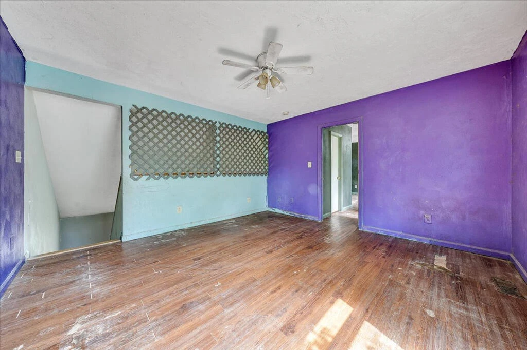 2321 Dunkirk AVE NE - Photo 17