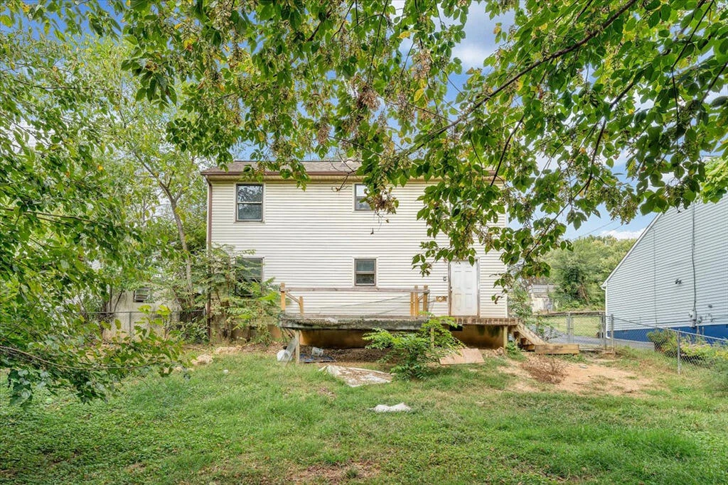 2321 Dunkirk AVE NE - Photo 24