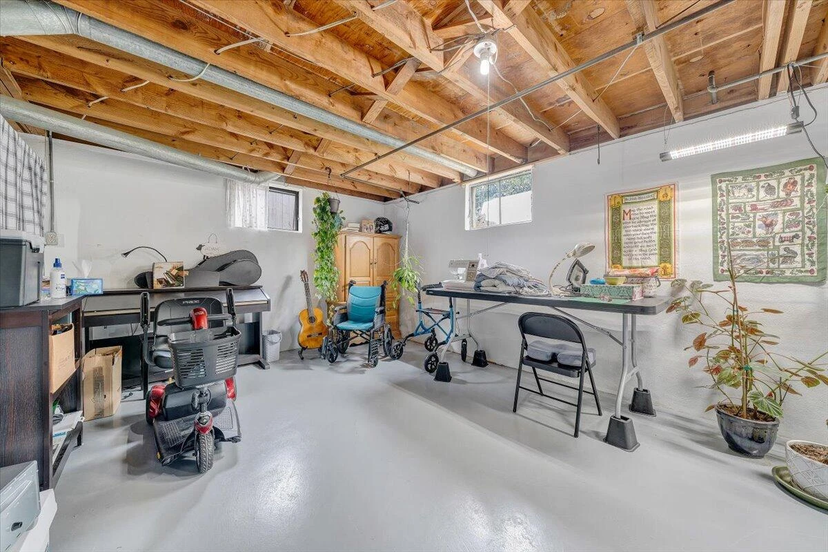 1410 Orchard DR - Photo 25