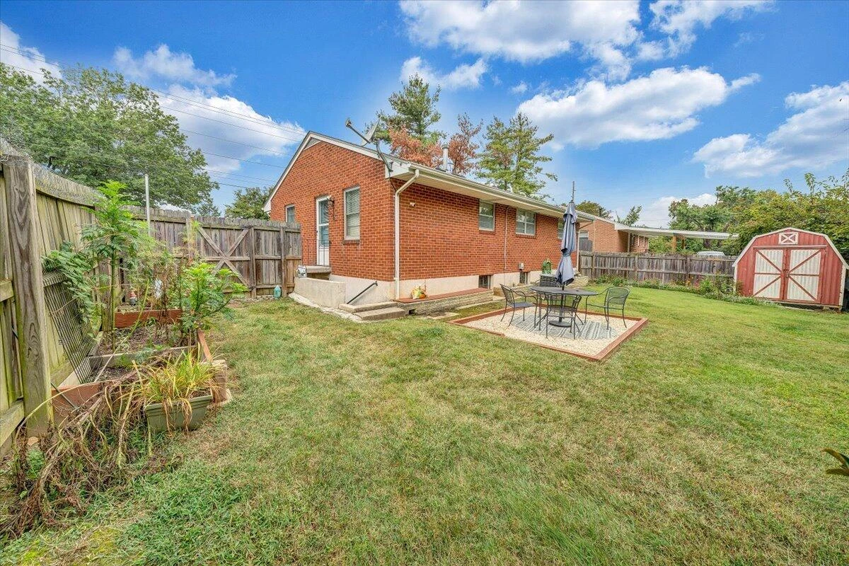 1410 Orchard DR - Photo 30