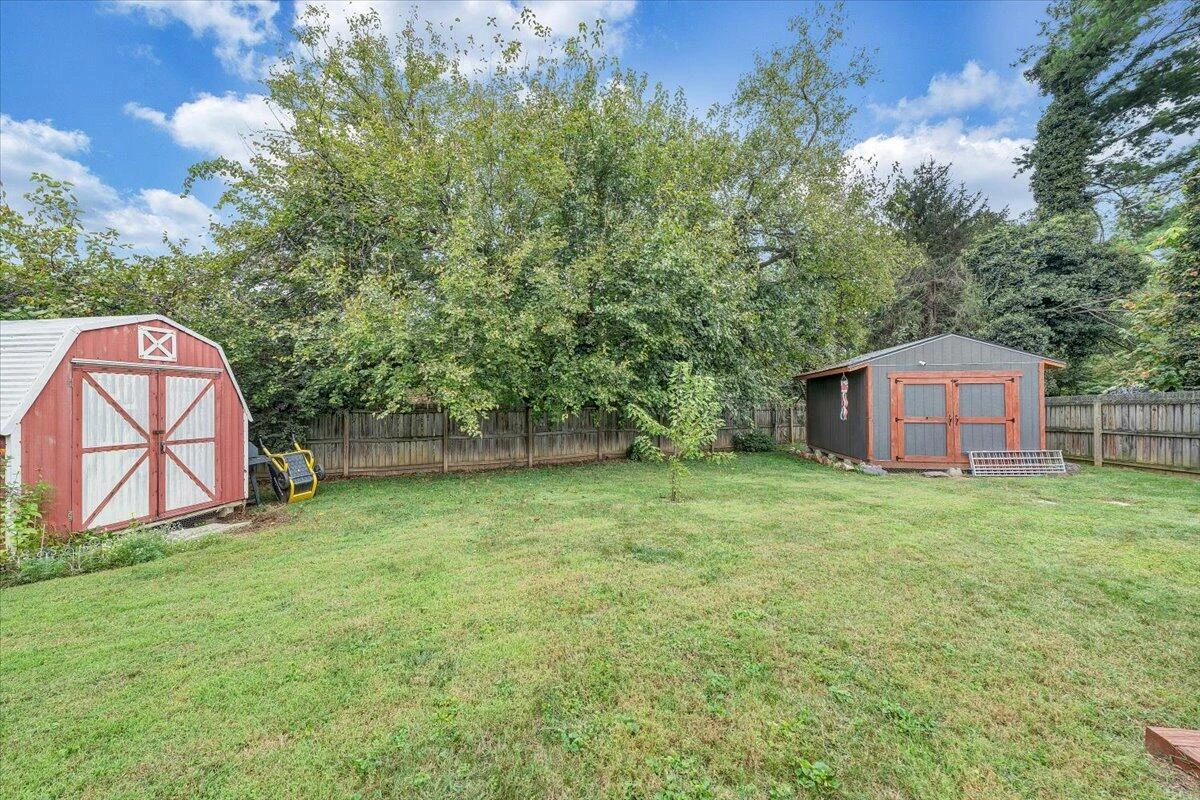 1410 Orchard DR - Photo 31