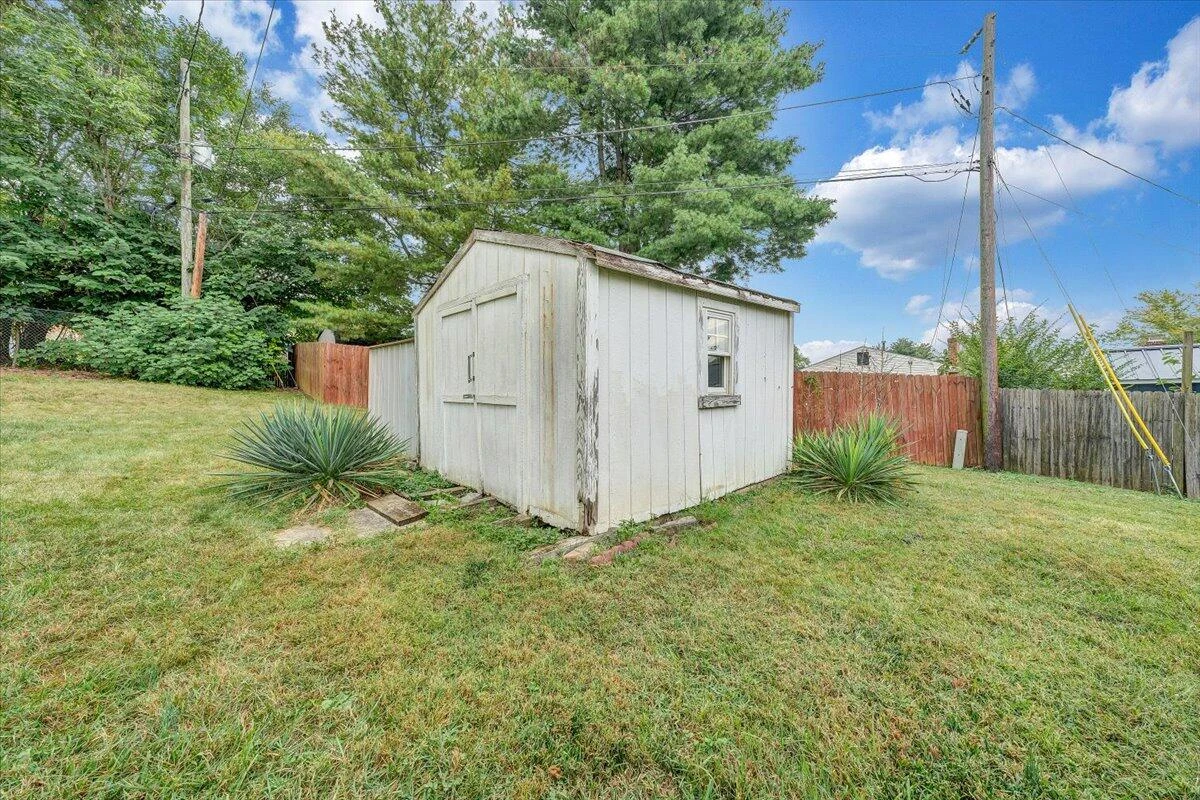 2915 Diplomat DR - Photo 16