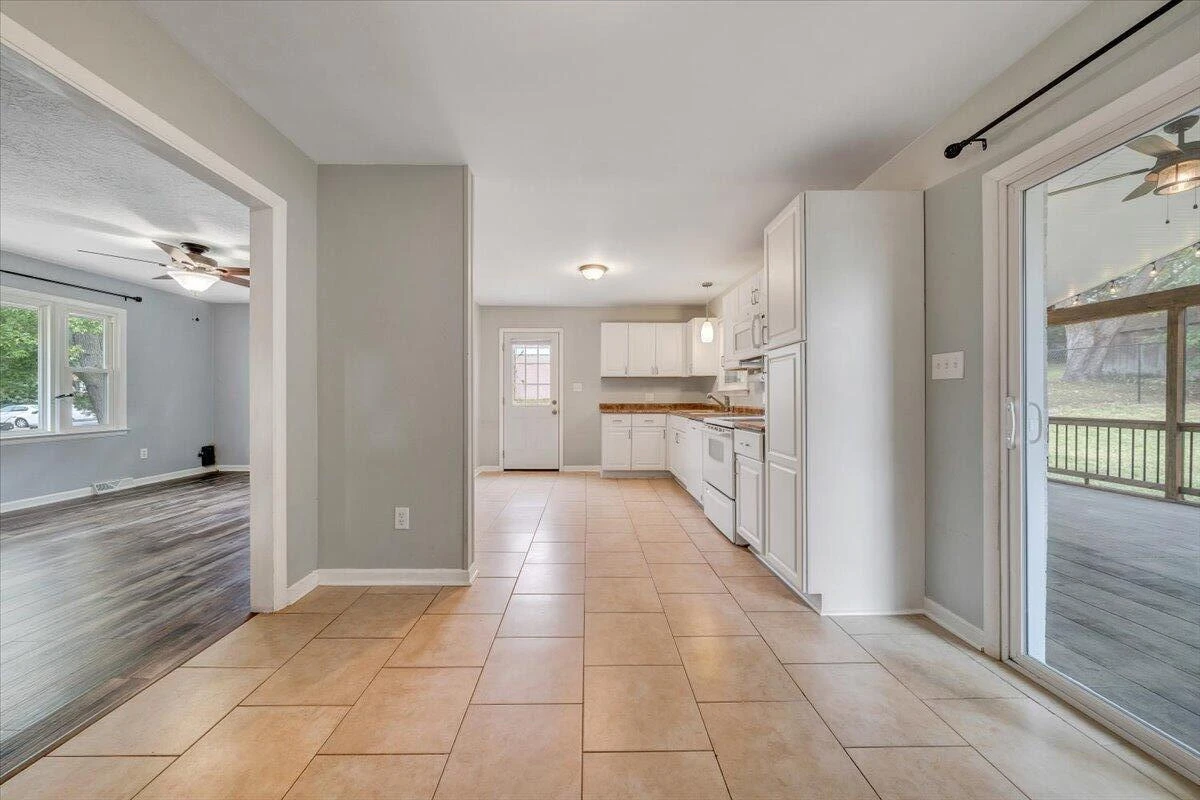 2915 Diplomat DR - Photo 22