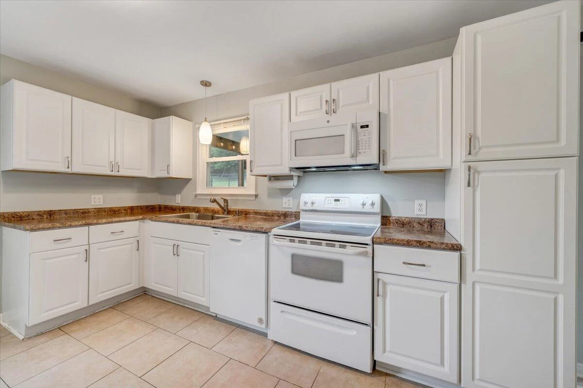 2915 Diplomat DR - Photo 23