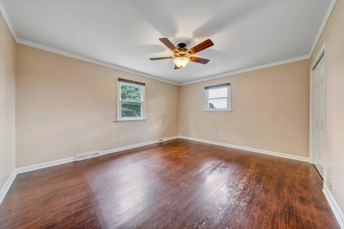 2915 Diplomat DR - Photo 9
