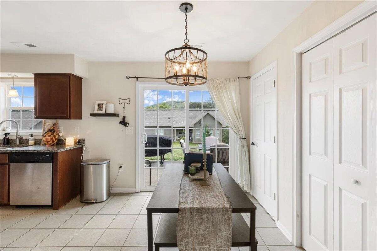 2606 Paddington Station LN - Photo 11
