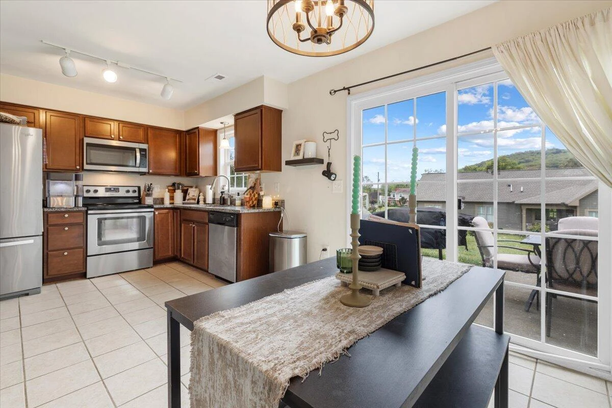 2606 Paddington Station LN - Photo 12