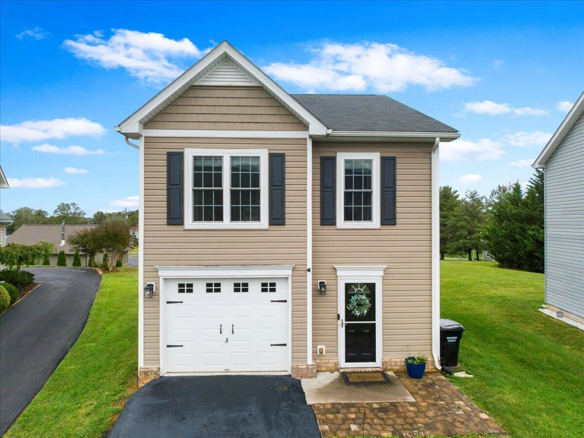 2606 Paddington Station LN - Photo 3