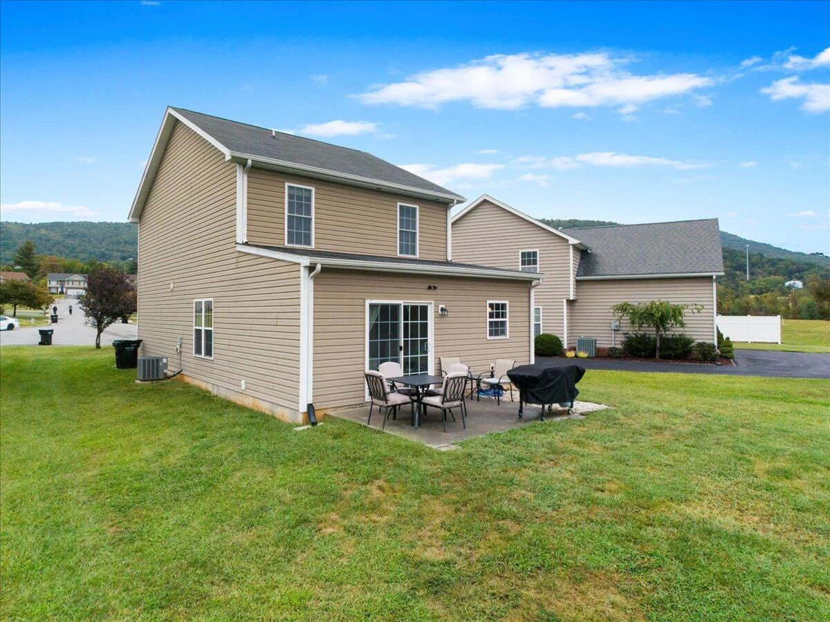 2606 Paddington Station LN - Photo 35