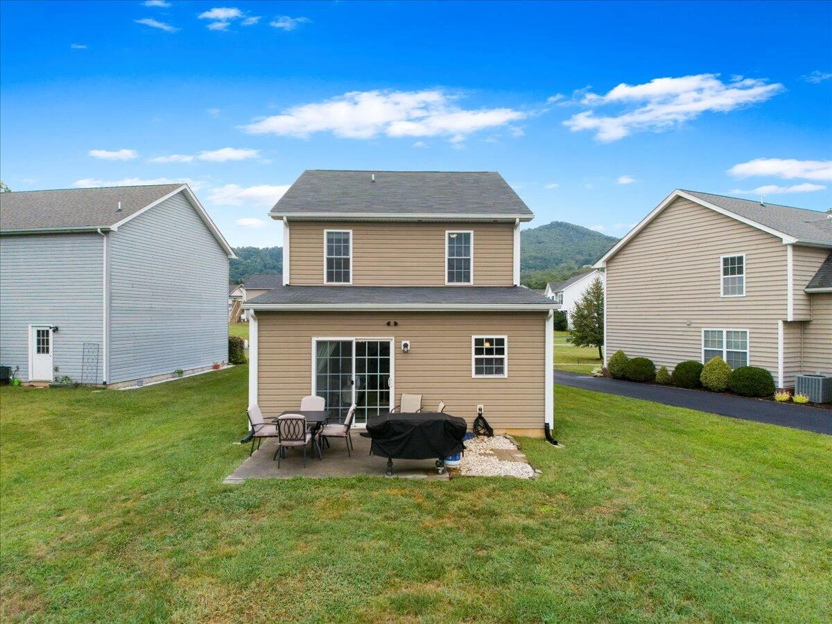2606 Paddington Station LN - Photo 36