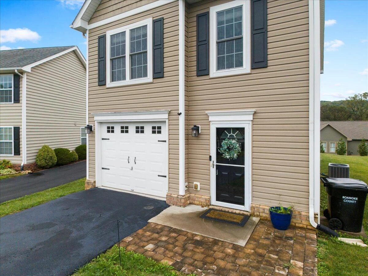 2606 Paddington Station LN - Photo 5