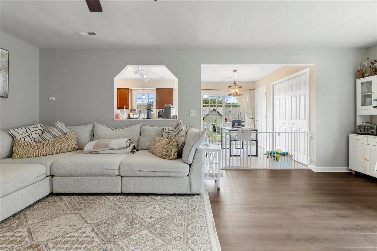 2606 Paddington Station LN - Photo 9