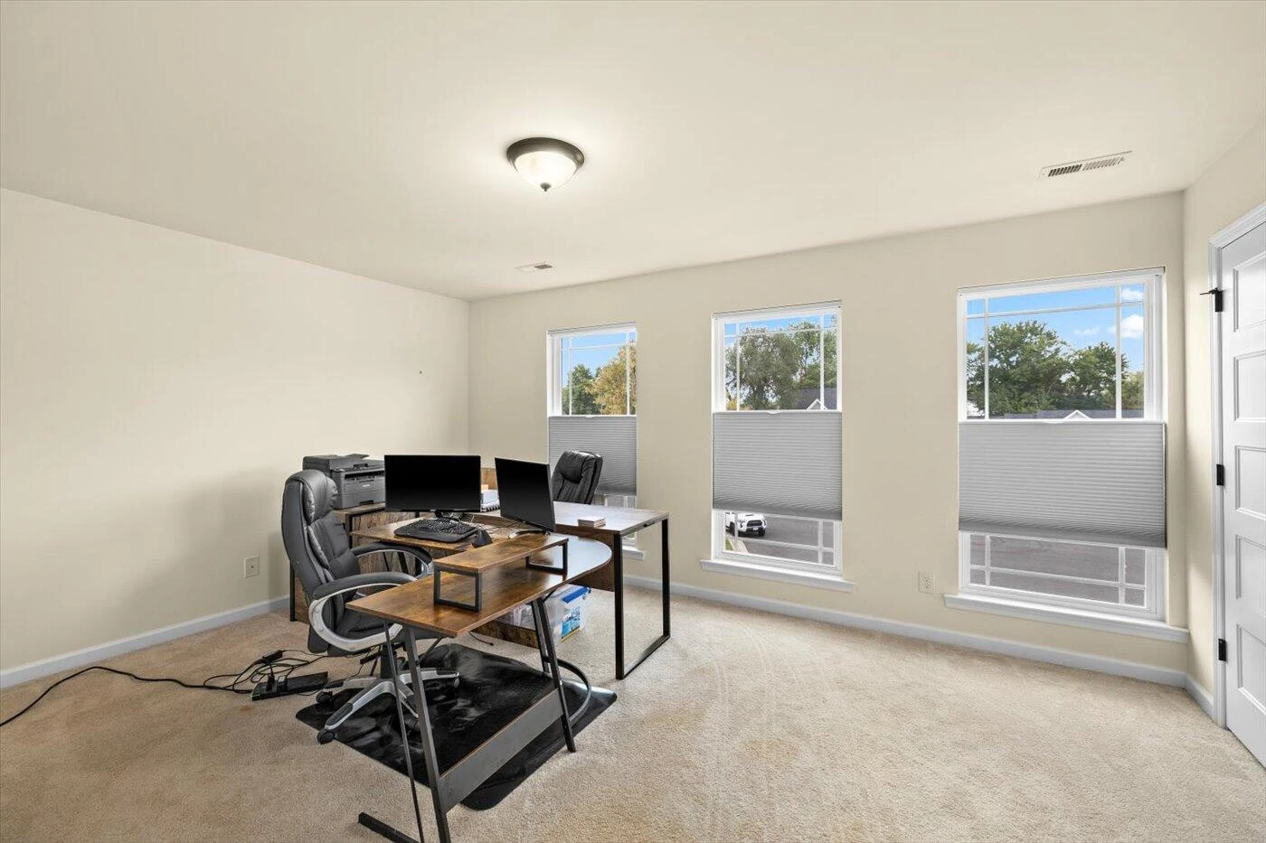 105 Ridgeway ST - Photo 25