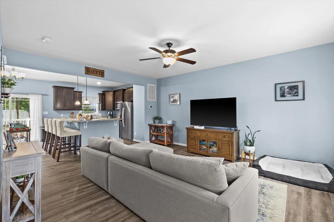 105 Ridgeway ST - Photo 12