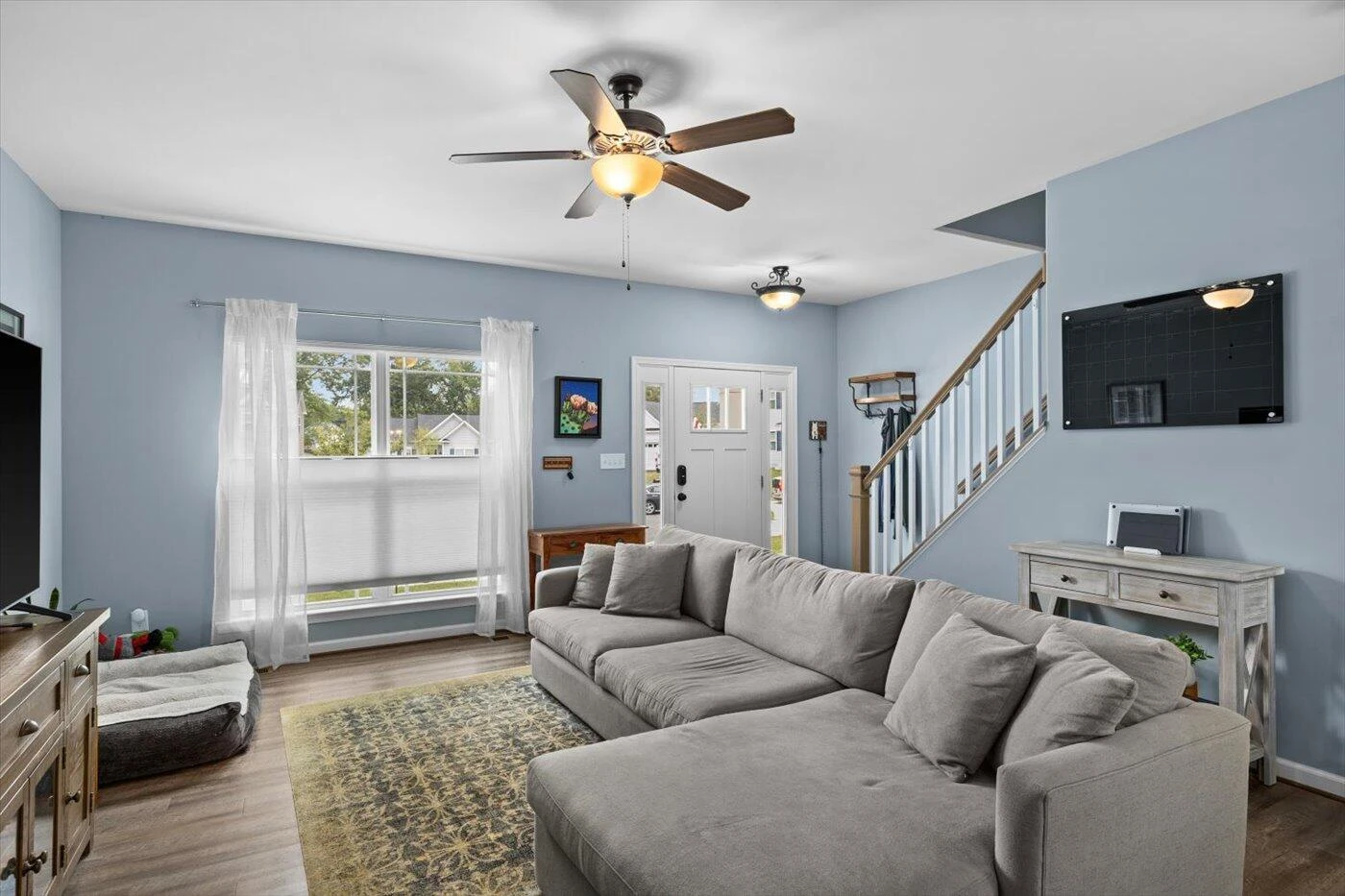 105 Ridgeway ST - Photo 14