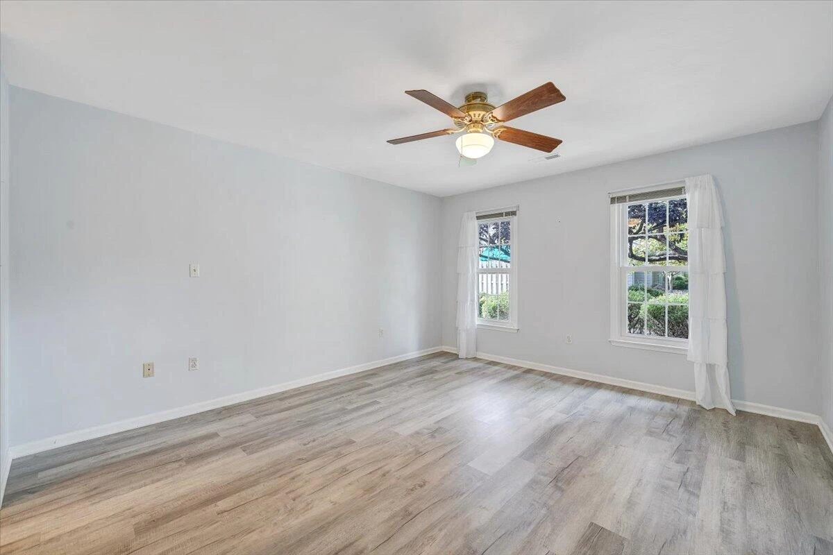 855 Stonegate CT - Photo 18