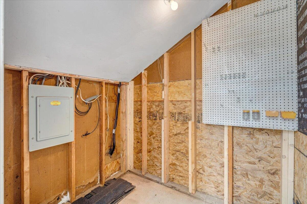 855 Stonegate CT - Photo 29