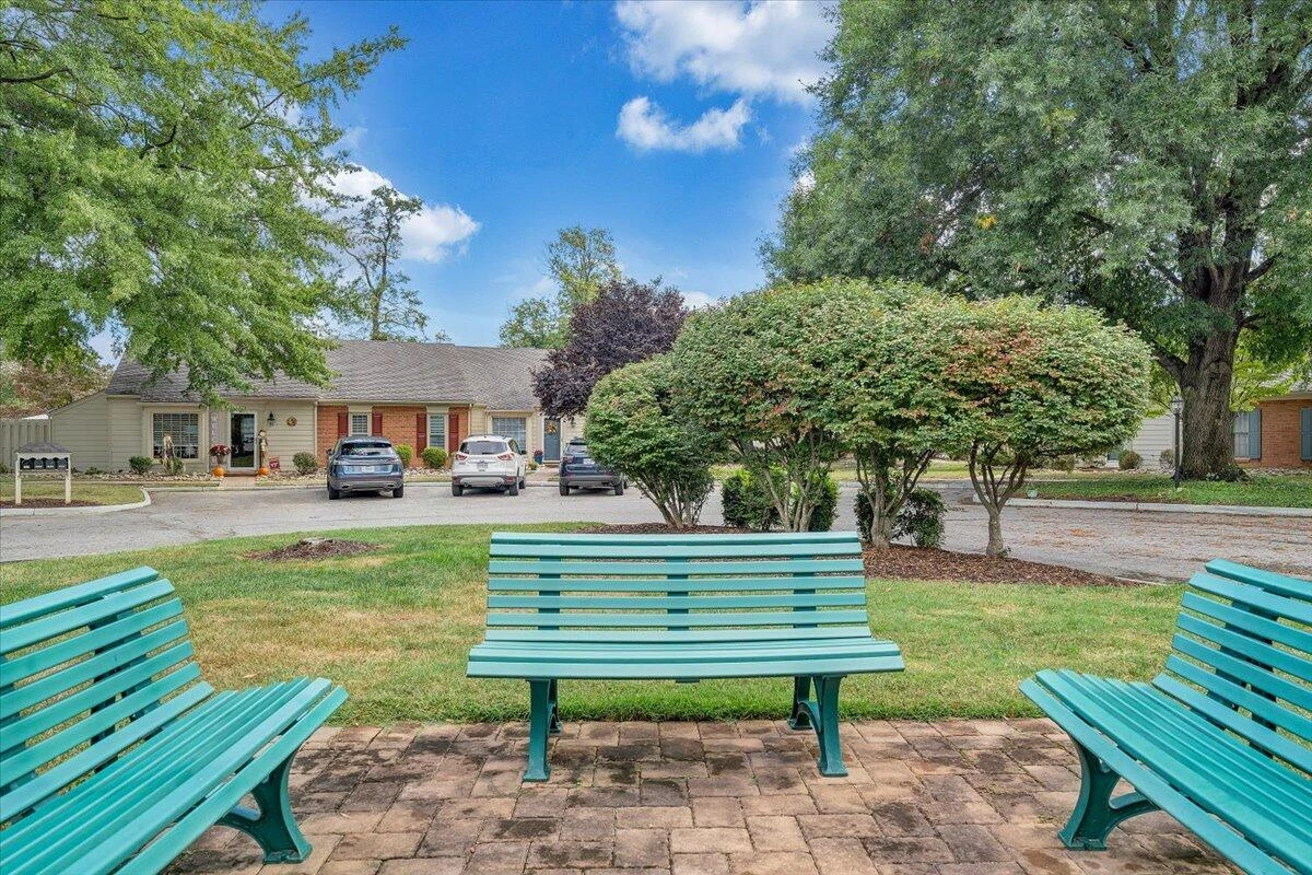 855 Stonegate CT - Photo 41
