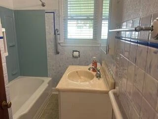 208 Wentworth AVE NE - Photo 26