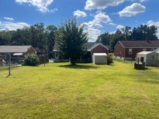 208 Wentworth AVE NE - Photo 6