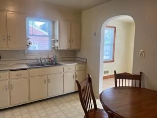 208 Wentworth AVE NE - Photo 8