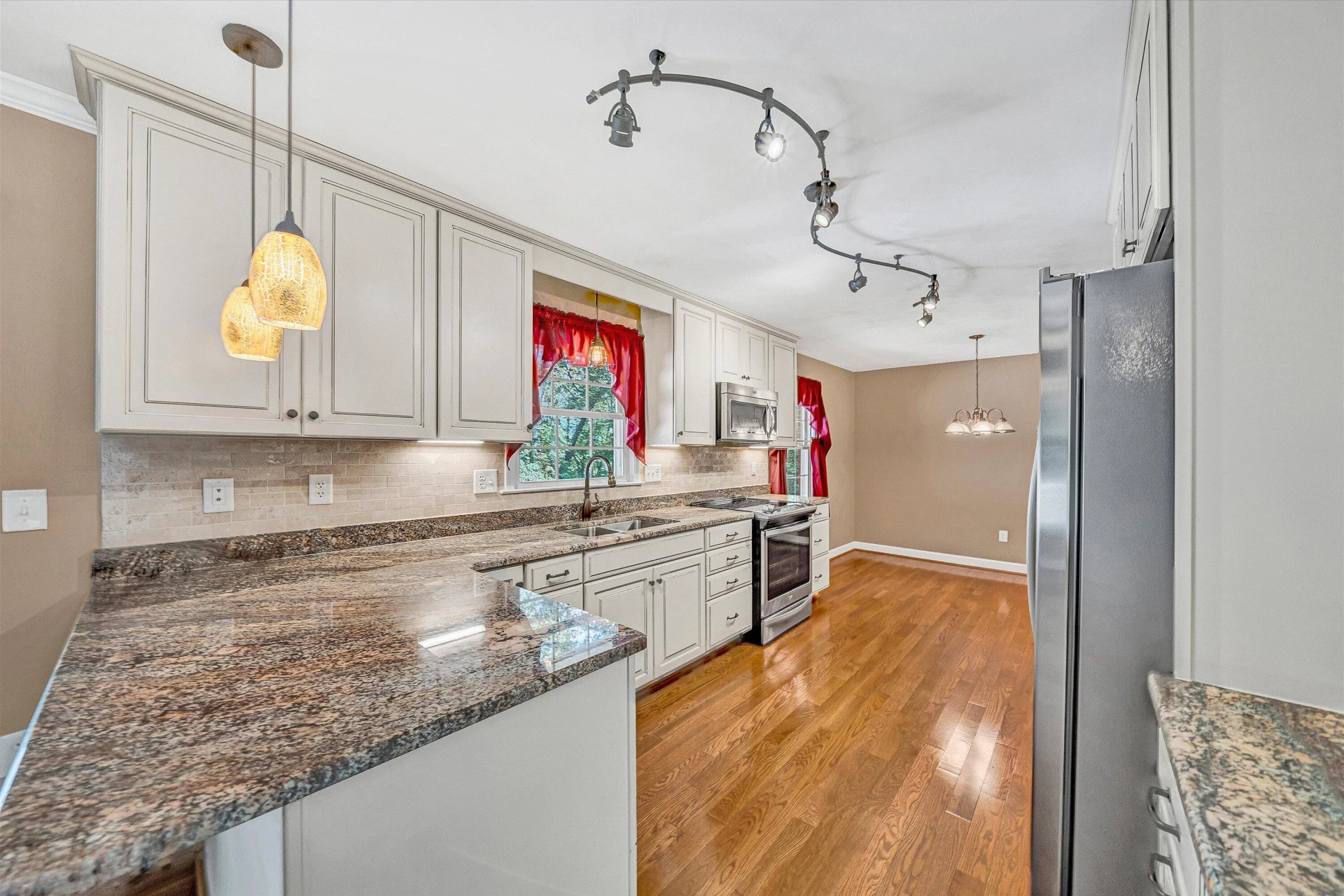 432 Ridge Mountain DR - Photo 10