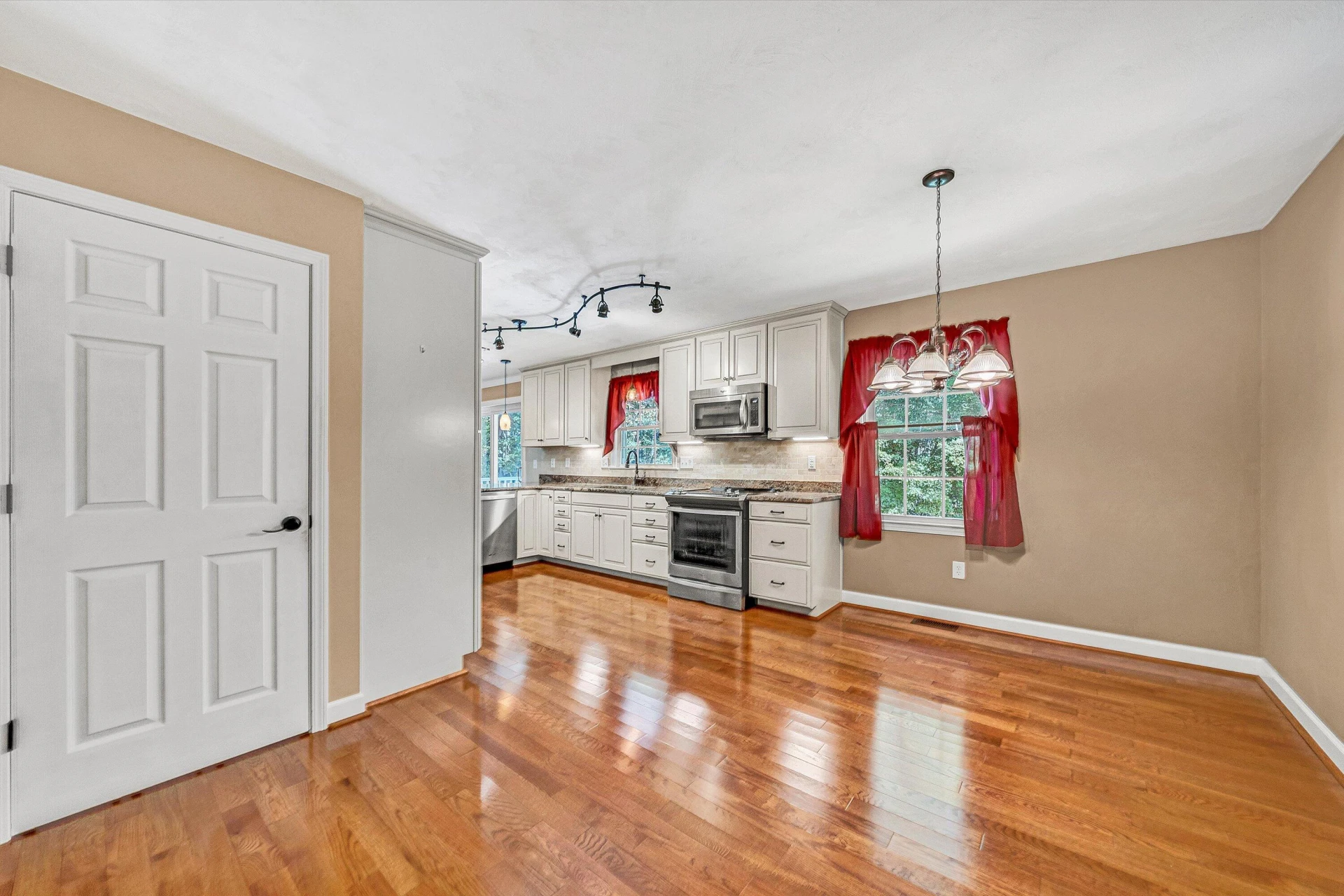 432 Ridge Mountain DR - Photo 6
