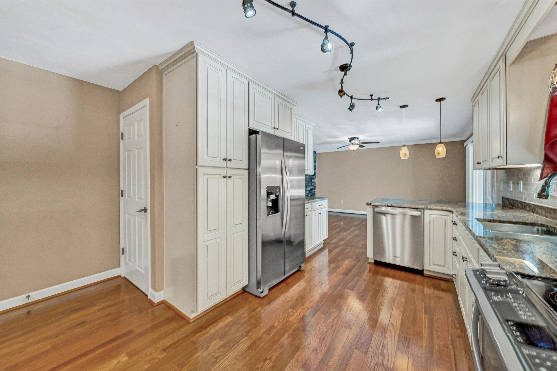 432 Ridge Mountain DR - Photo 8