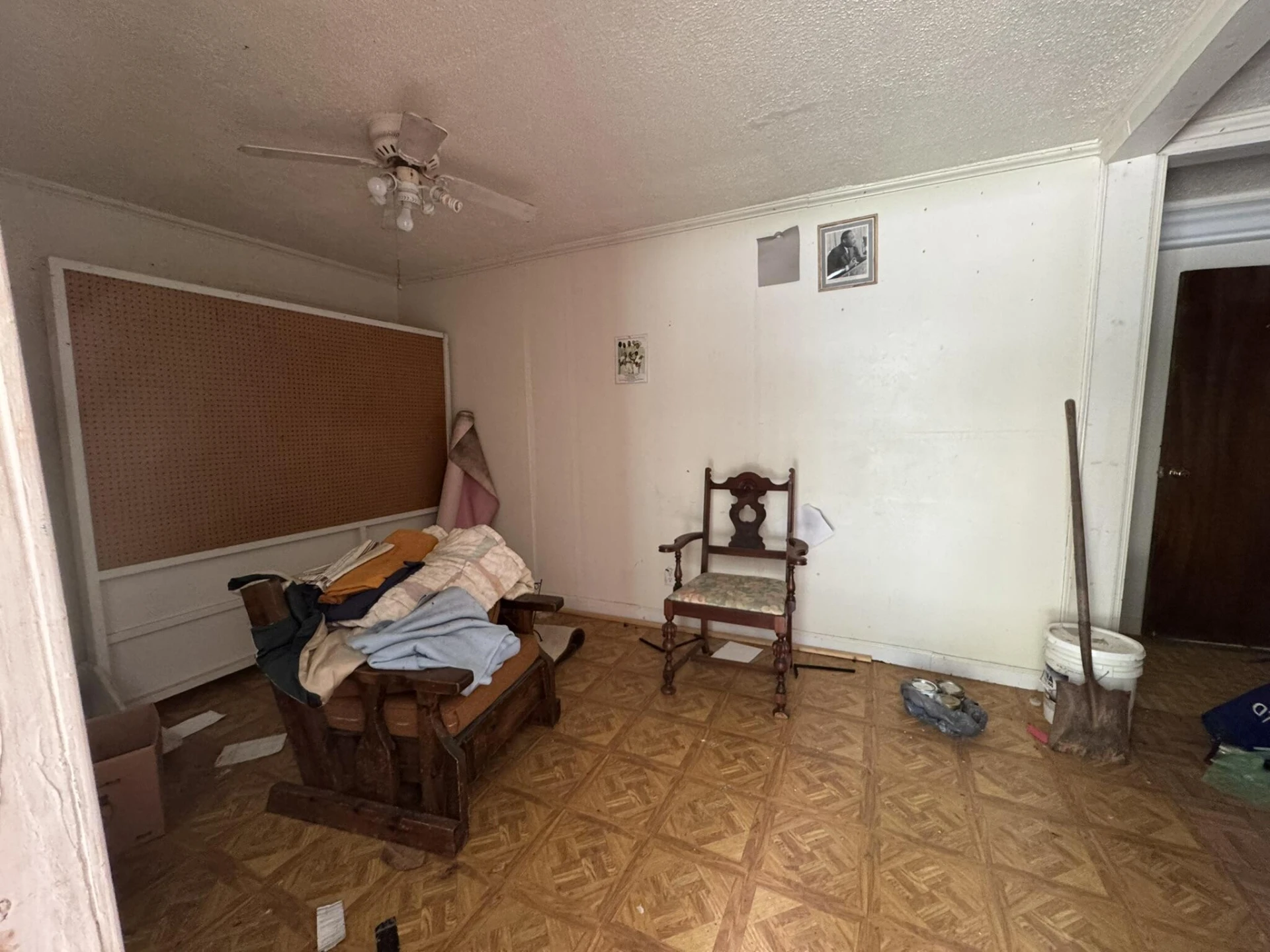 623 Kingston RD - Photo 11