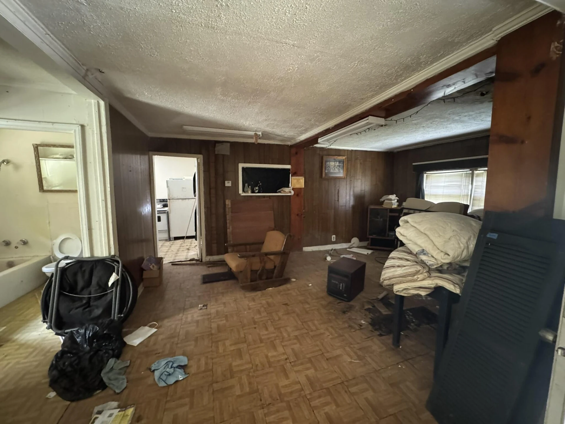 623 Kingston RD - Photo 12