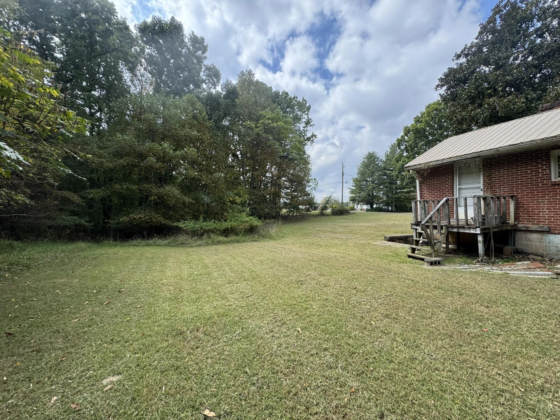 623 Kingston RD - Photo 8