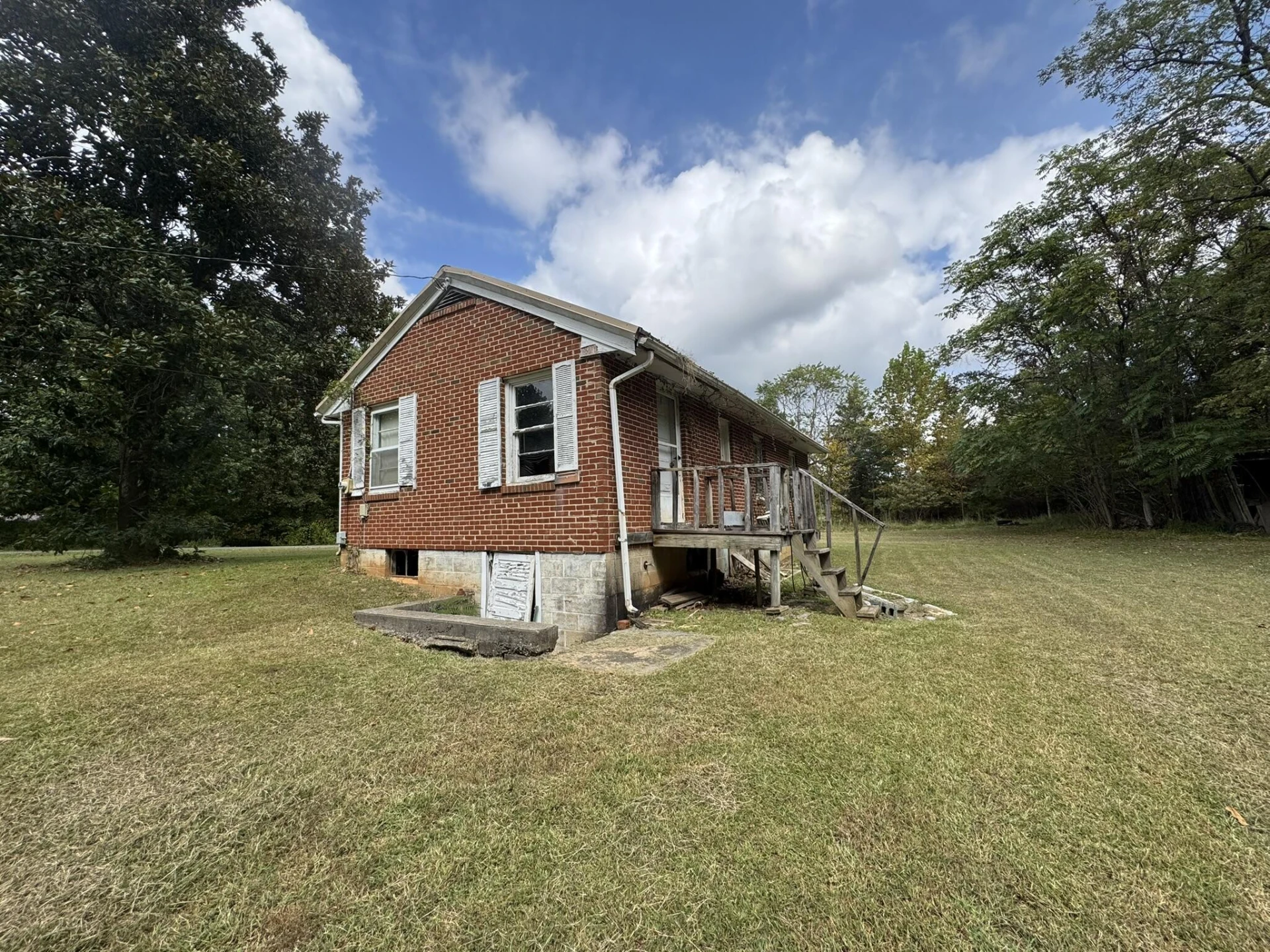 623 Kingston RD - Photo 9