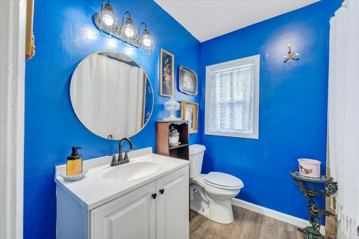 2410 Overlook RD NE - Photo 18