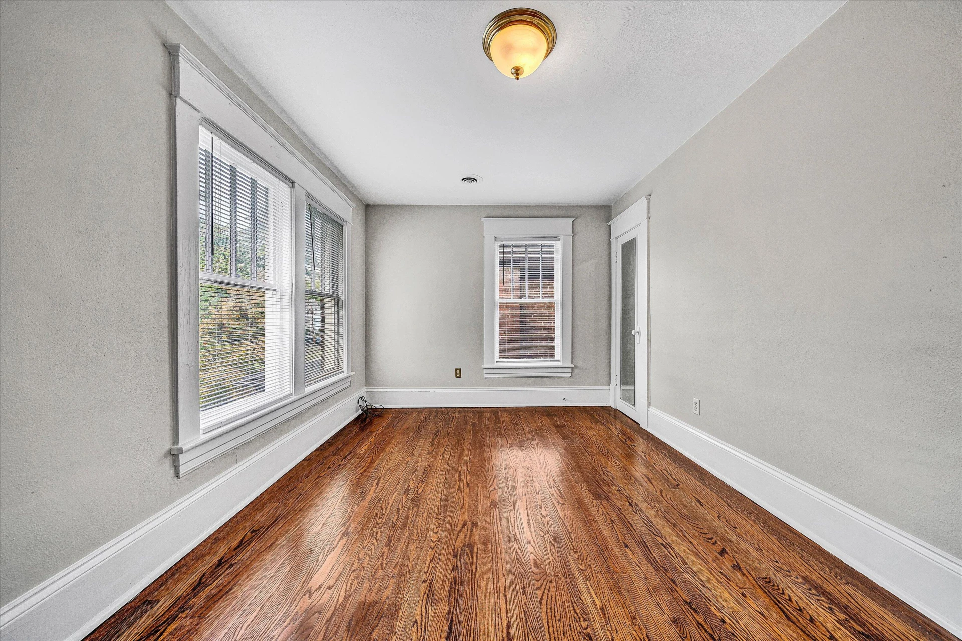 1506 Maple AVE SW - Photo 21