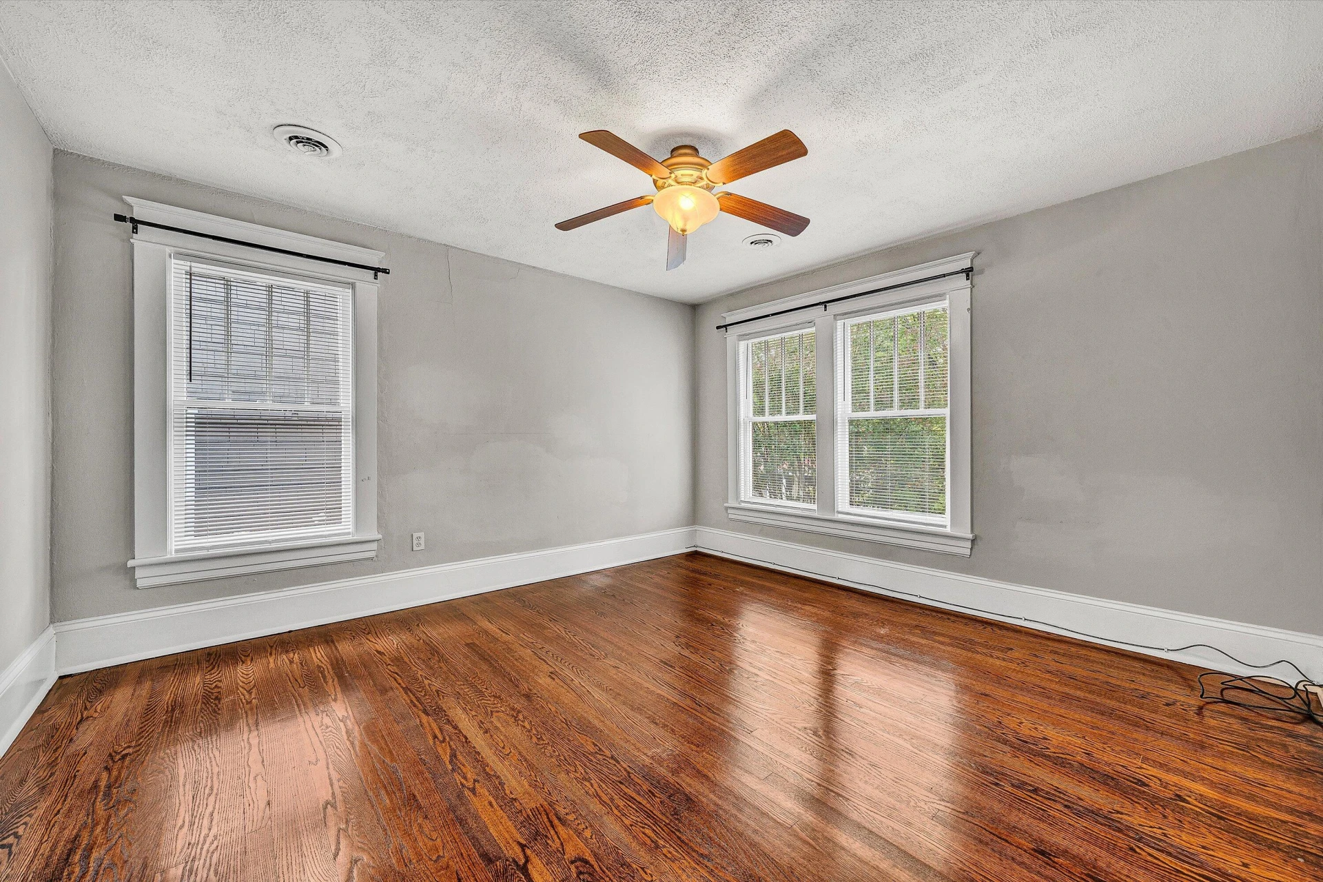 1506 Maple AVE SW - Photo 23