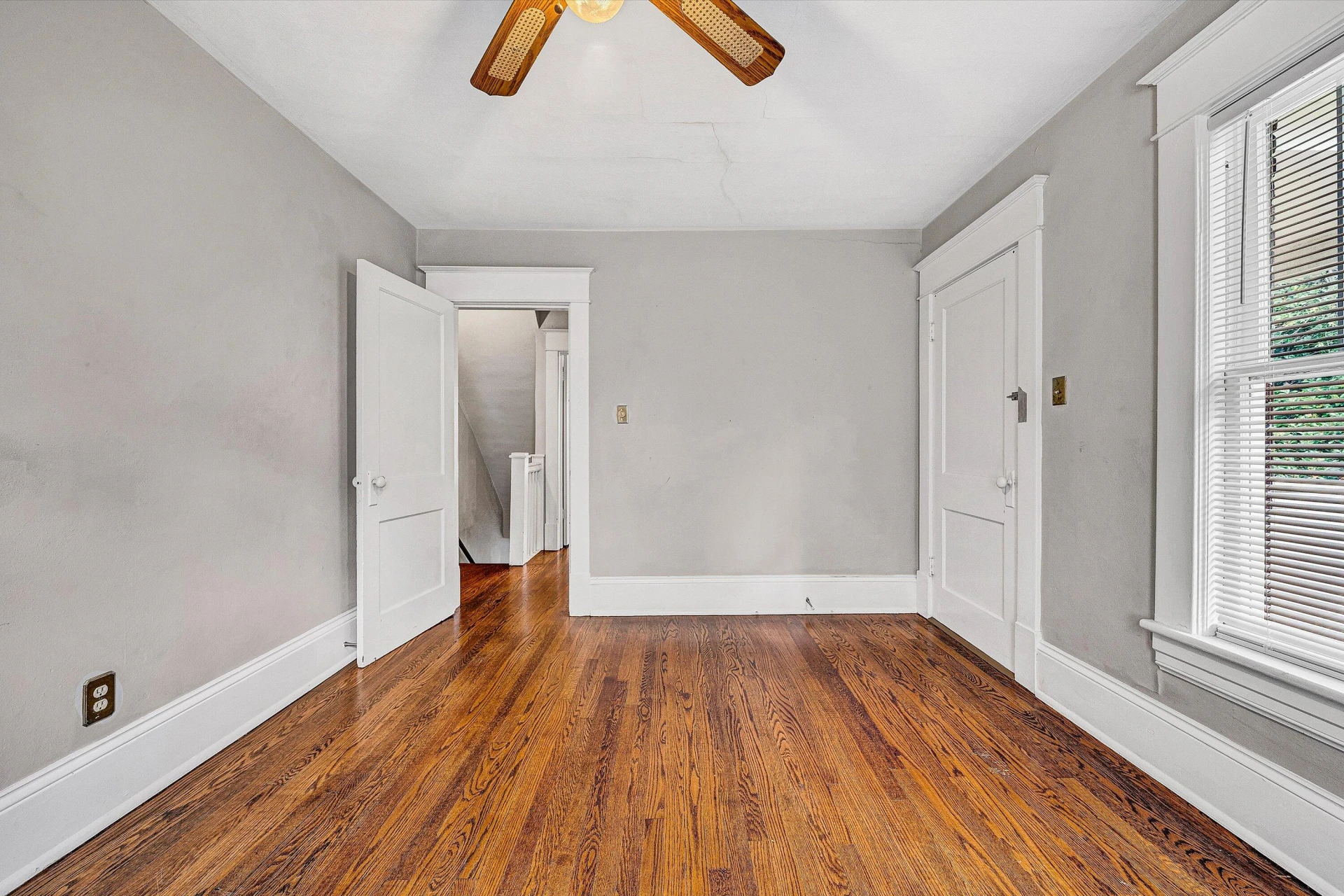 1506 Maple AVE SW - Photo 26